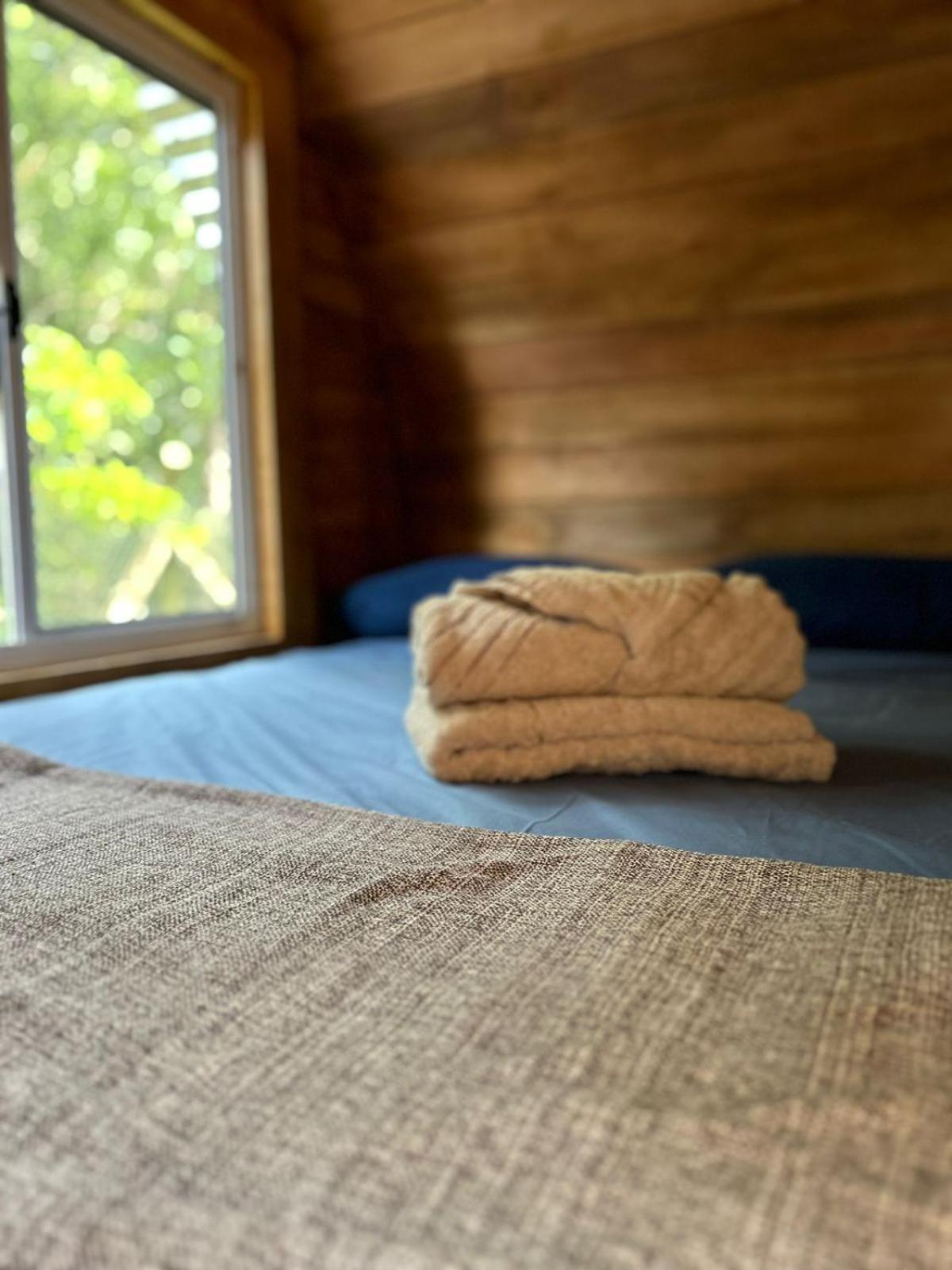 Glamping Do Estaleiro Luxury tent